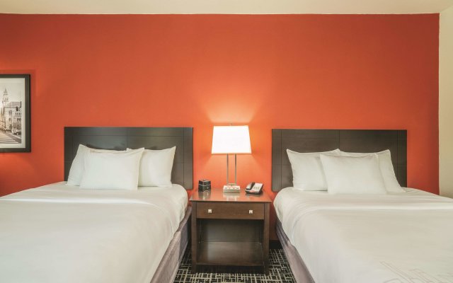 La Quinta Inn & Suites by Wyndham Smyrna TN - Nashville