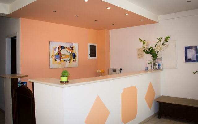 Annaliza Aparthotel