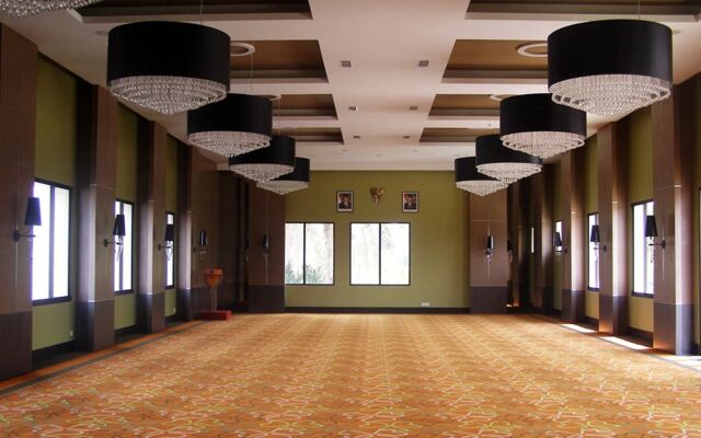 The Oxalis Regency Hotel Magelang