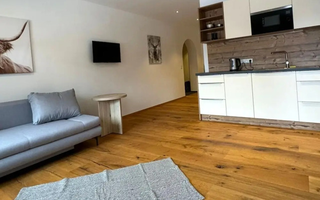 Amazing Apartment With Private Garden