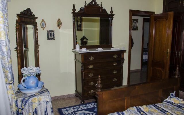 Chalet With 4 Bedrooms in Montemayor, With Wonderful City View, Privat