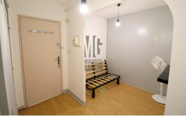 Avignon / Grand studio de 37m2 + terasse ceinture verte