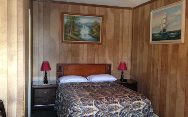 New England Motor Lodge