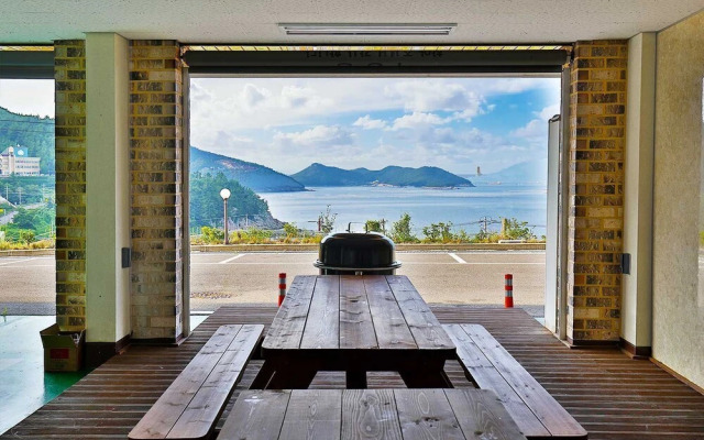 The King Muintel Pension