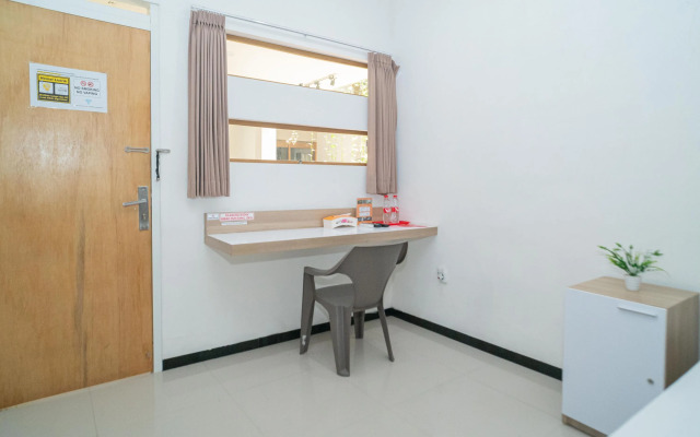 RedDoorz Syariah near Transmart MX Malang