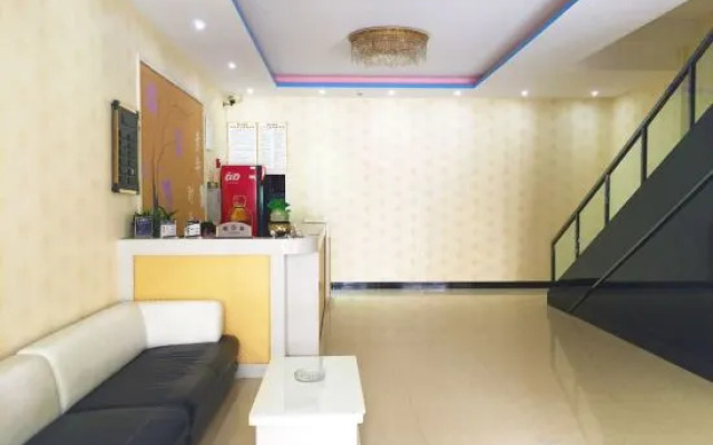Yangxin Carnival Business Hotel