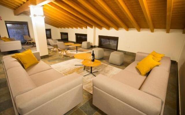 Villa Lucerna Sports & Hotel Resort