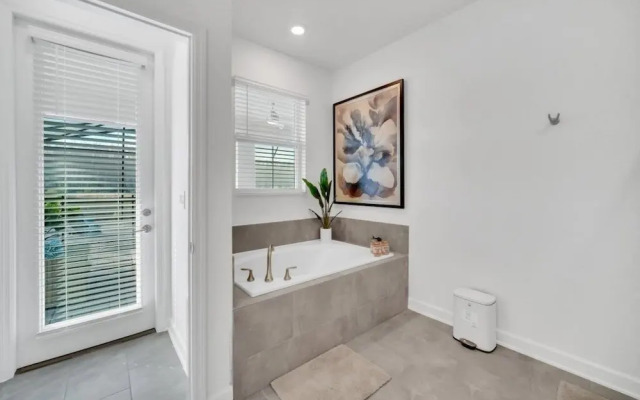 2900penolpe 9 Bedroom Home