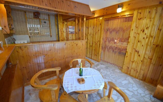 Apartments Corovic