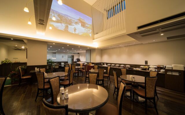 Hotel Claiton Esaka