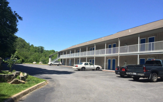Econo Lodge Waynesville