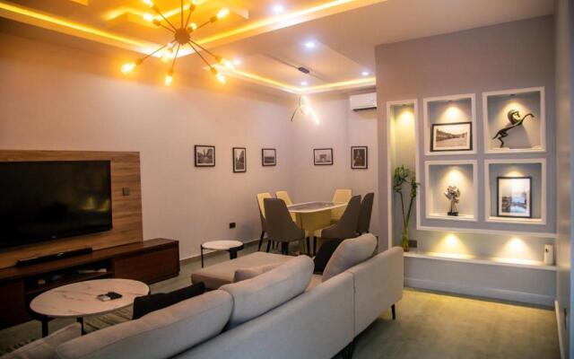 Historia Mews, 4 Bedroom Town House with Pool