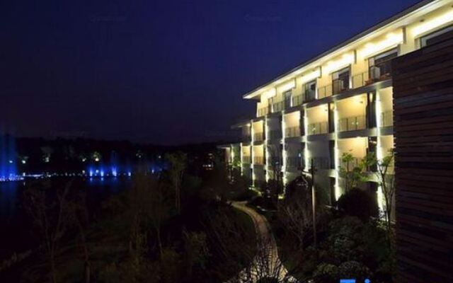 Longtan Lake Hotel