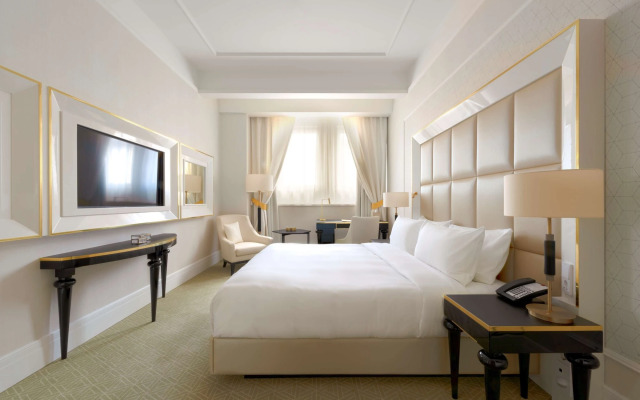 Párisi Udvar Hotel Budapest, part of Hyatt