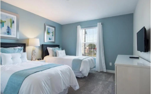 Four-Bedroom Townhome Kissimmee
