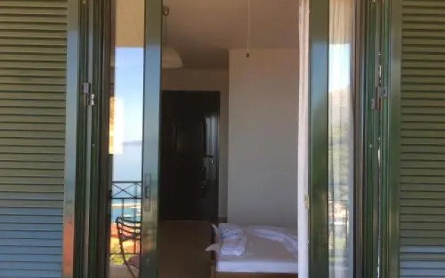 Giannatos' Studios