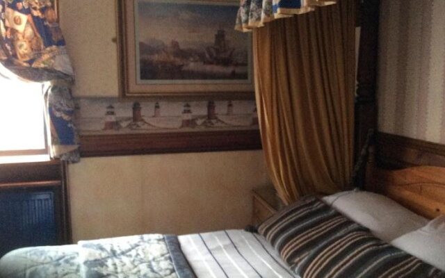 Admiral Guest House