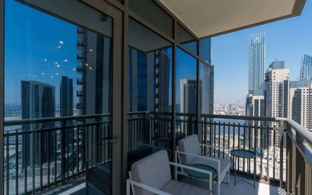 New! Luxurious Living Dubai Creek Balcony & View
