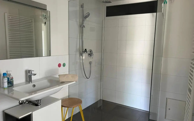 Neue 2 Zi-Whg 55 qm - Stuttgart - Messe -Top Lage