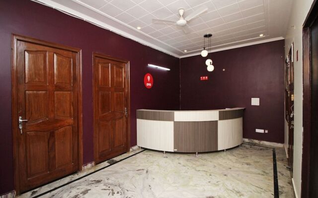 OYO 9192 Hotel Raghav Residency