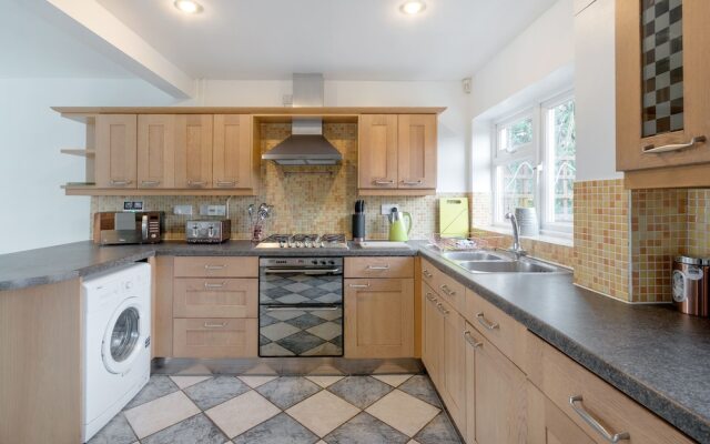 Sulston Lodge 3-Bedroom House