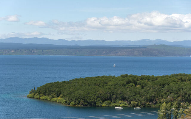 The Flying Trout Boutique Lodge