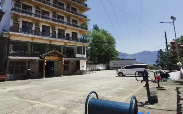 WuLiShanJu — hotel in Enshi Prefecture