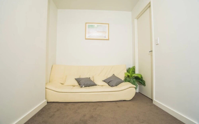 Cozy One Bed APT Closes To Airport In Arncliffe