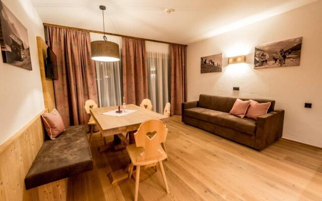 Mountain-view Apartment in Finkenberg With Sauna