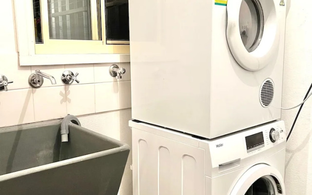 Dishwasher A C Dryer Campbelltown Courtyard East