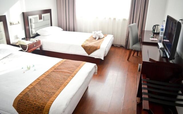 Qianyuan Jingyang (Eastern King) Hotel
