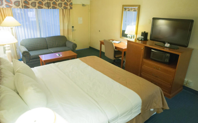 Lifestyle Inn Cedar Falls
