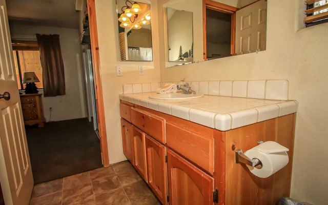 Bear Claw Bungalow #379