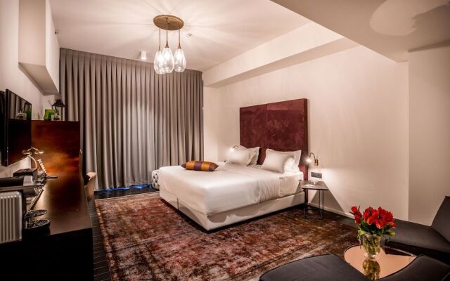 Lear Sense - Experience Luxury Hotel