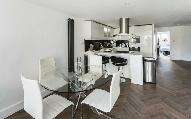 ;Stunning 2BD Apartment in Maida Vale