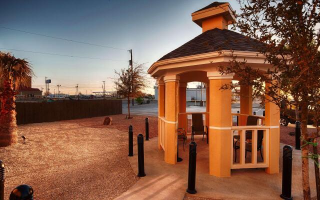 Best Western Plus Monahans Inn & Suites