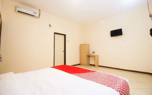 Hotel Intan by OYO