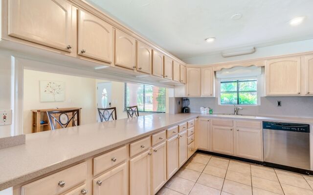 Seaside Sonata by Vtrips