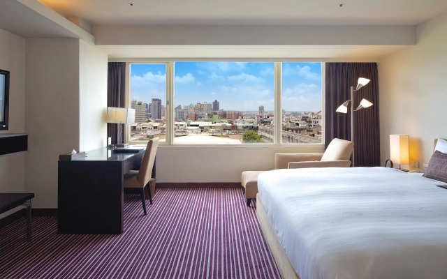 52 Hotel