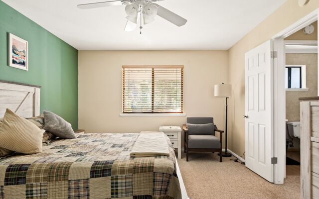 The Leehive Near Lake Arrowhead Village