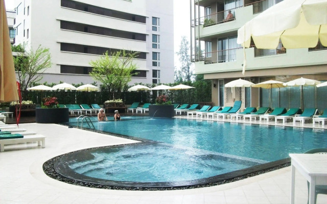 Long Beach Cha-Am Hotel