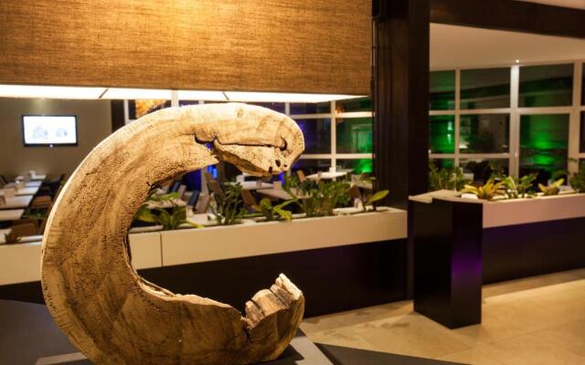 Ayun by Centro Deluxe