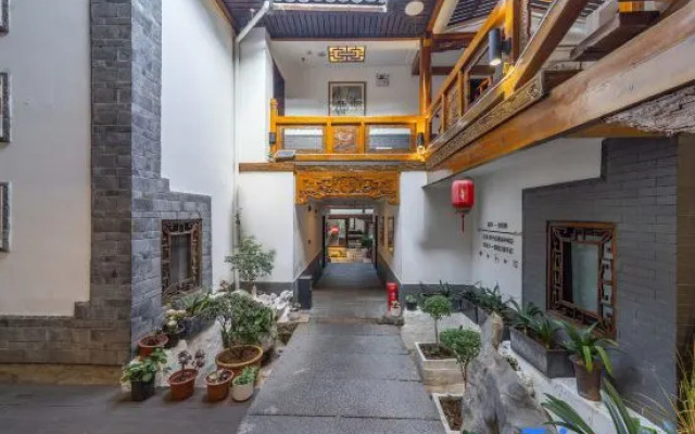 Three House Inn