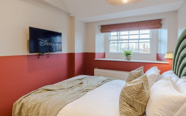 Your Apartment - Redland Place