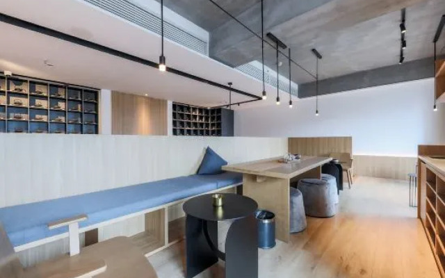 iMEET Chongqing Homestay (Guanyinqiao Pedestrian Street)