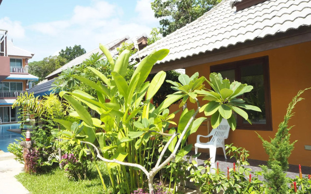 Lanta Fevrier Resort
