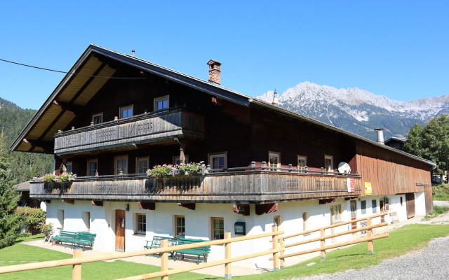 Holiday Home, Soll