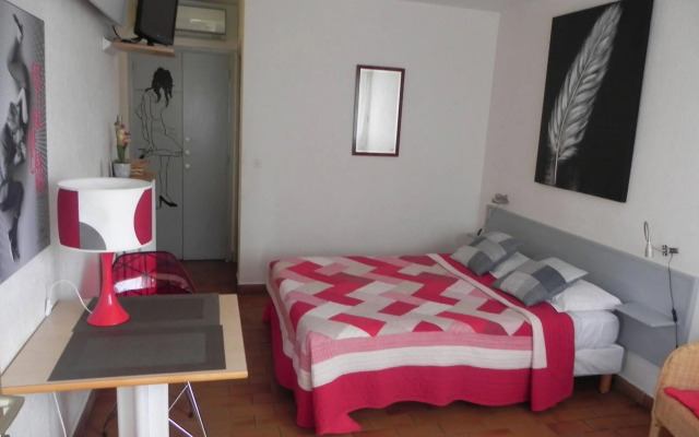 Motel Capsol