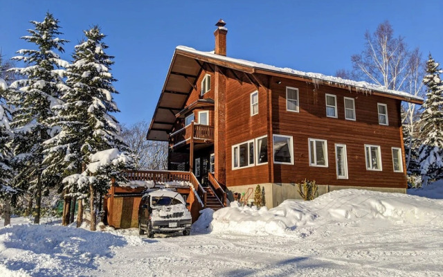 The Niseko Ski Lodge - Higashiyama