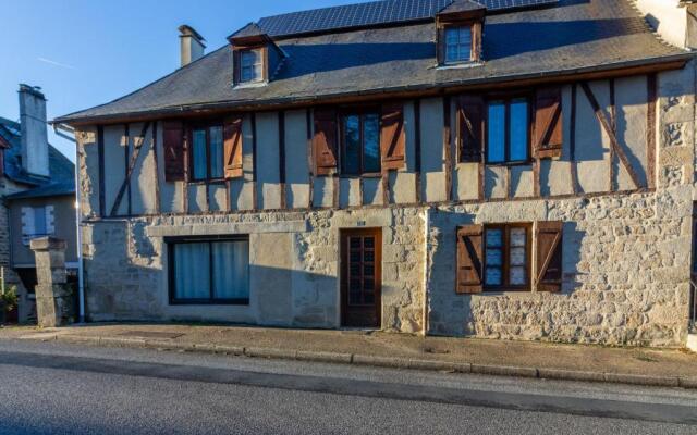 Maison de 4 chambres avec jardin amenage et wifi a Treignac